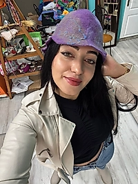 MAVİ MOR KEÇE KASKET