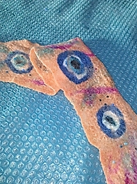 NAZAR BONCUĞU DESENLİ SAÇ BANDI